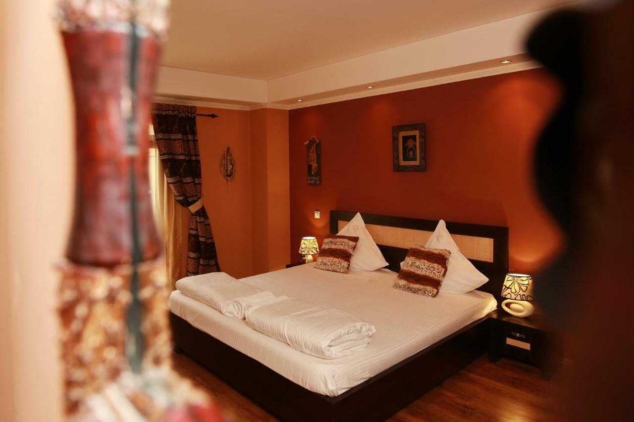 Hotel-Pensiunea Zefir 티미쇼아라 외부 사진